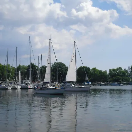 Mönchgut 1 Mit Wintergarten Und Terrasse