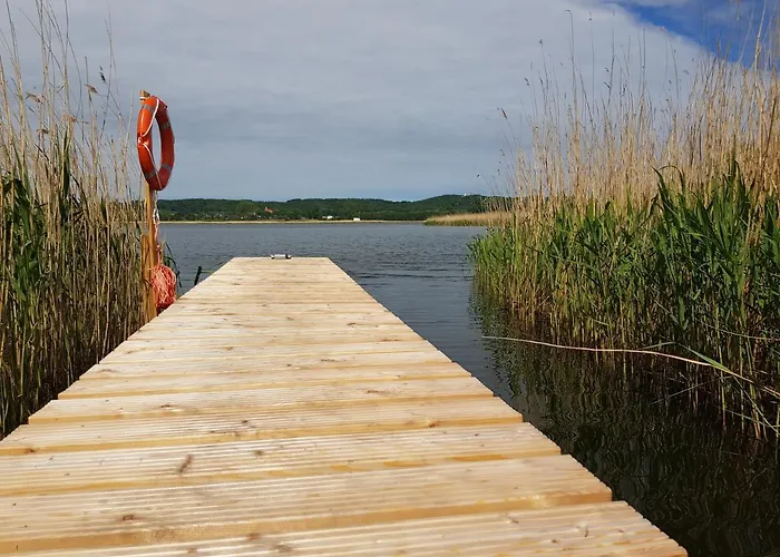 Aparthotel Mönchgut 1 Mit Wintergarten Und Terrasse